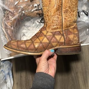 Tin haul Worn about 5 times beautiful boots